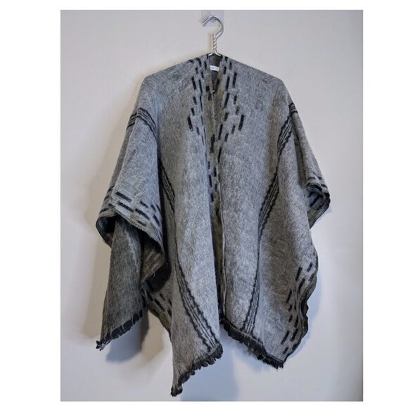 Talula Montgomery Wrap - Picture 5 of 6